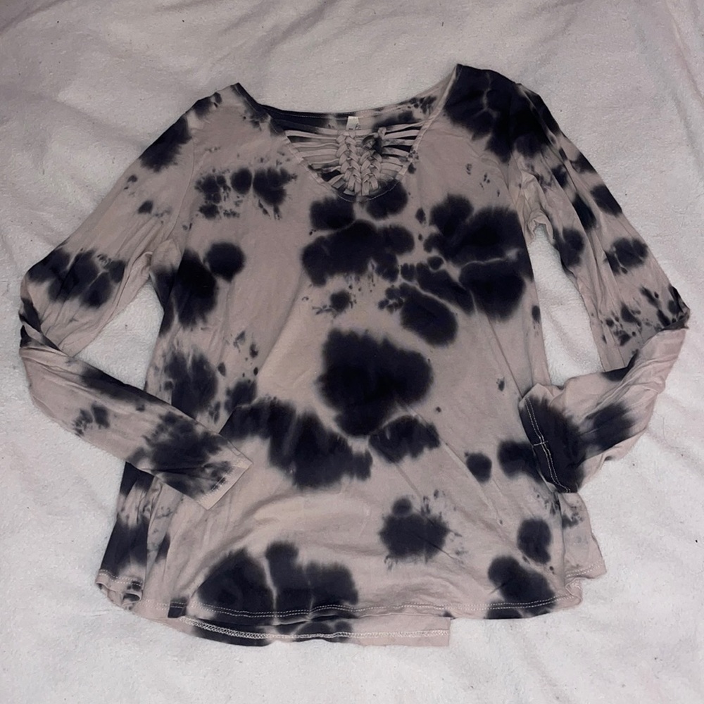 Mudd Juniors Gray Tie Dye Lace Up Front Top